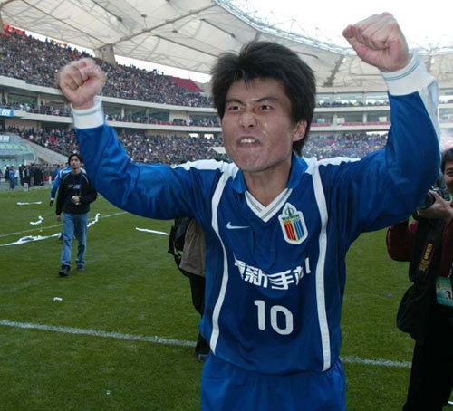 国米1-0领先博洛尼亚加时赛第21分钟，博洛尼亚的角球，利科扬尼斯开向后点，皮球在出底线前被勾了回来，别克马破门！